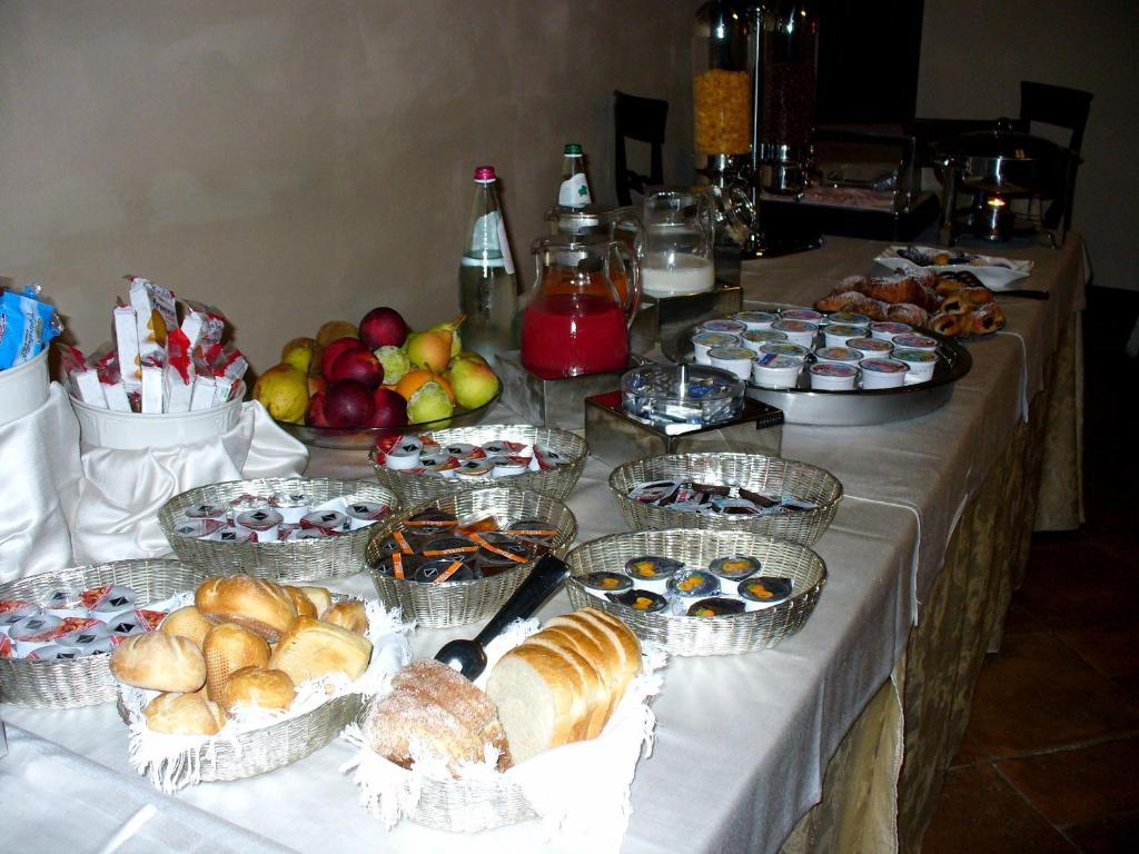 Hotel & Spa L'Antico Forziere Deruta Ruang foto