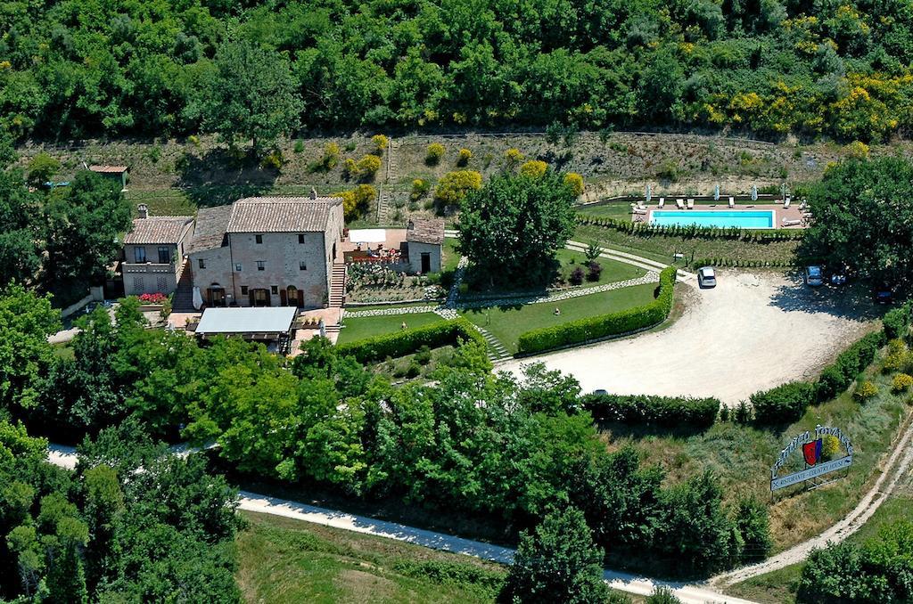 Hotel & Spa L'Antico Forziere Deruta Bagian luar foto